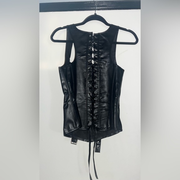 Black sexy corset 🖤 - Picture 3 of 3